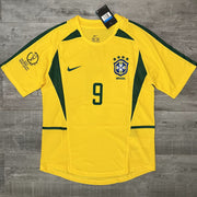 Retro - 2002 Camiseta Brasil Local (Ronaldo)