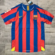 Retro - 2005-06 Camiseta Barcelona Local (Ronaldinho)