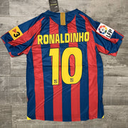 Retro - 2005-06 Camiseta Barcelona Local (Ronaldinho)