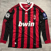 Retro - 2009-10 - Camiseta Milán Local (Ronaldinho)